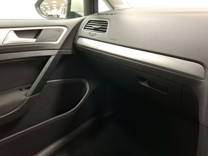 Used Volkswagen Golf 2019 for sale - 77652093: Photo 11