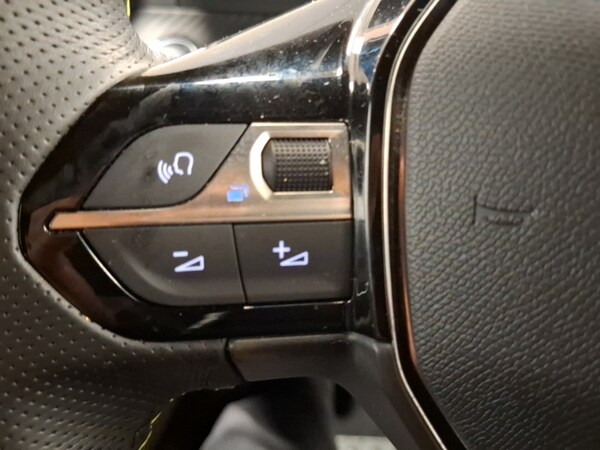 Used Peugeot 2008 2022 for sale - 76160364: Photo 17