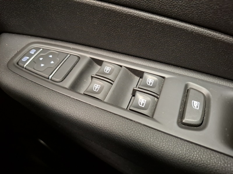 Used Renault Captur 2019 for sale - 76726301: Photo 16