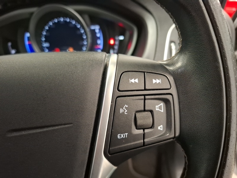 Used Volvo V40 2019 for sale - 76629095: Photo 13