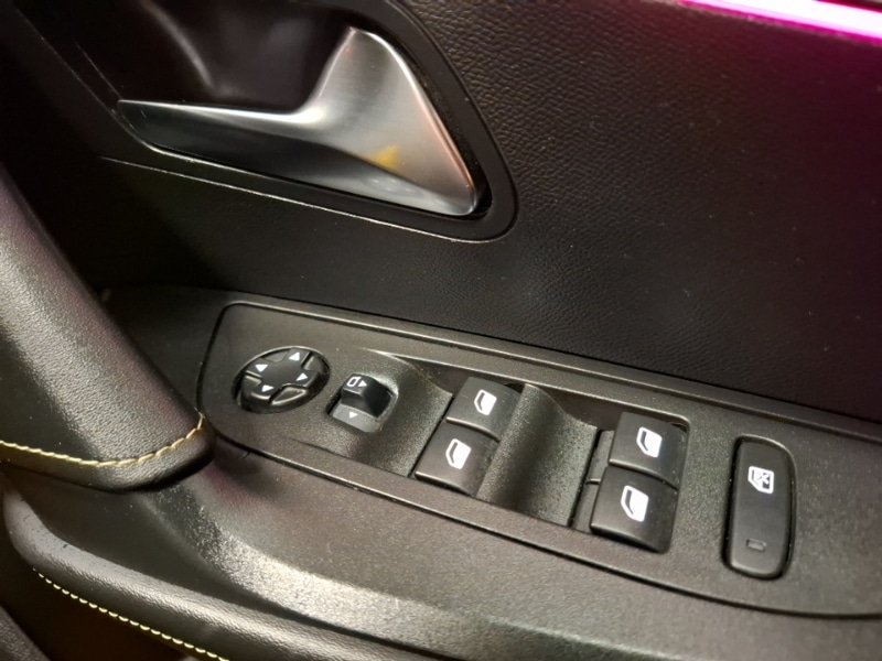 Used Peugeot 2008 2022 for sale - 76465260: Photo 12