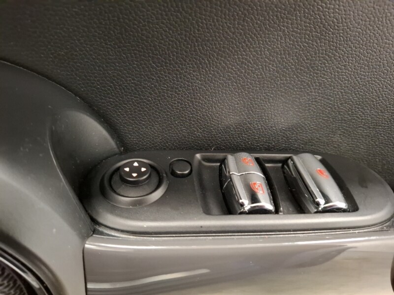 Used MINI Convertible 2018 for sale - 77874476: Photo 12