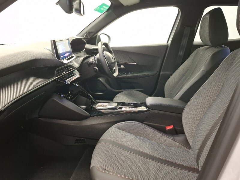 Used Peugeot 2008 2024 for sale - 76763853: Photo 5