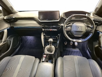 Used Peugeot 2008 2021 for sale - 77847125: Photo