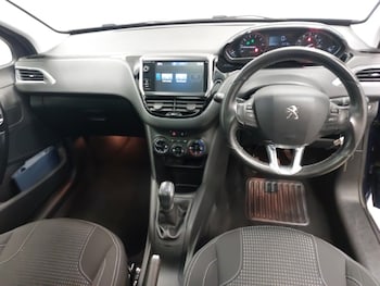 Used Peugeot 208 2016 for sale - 75640808: Photo