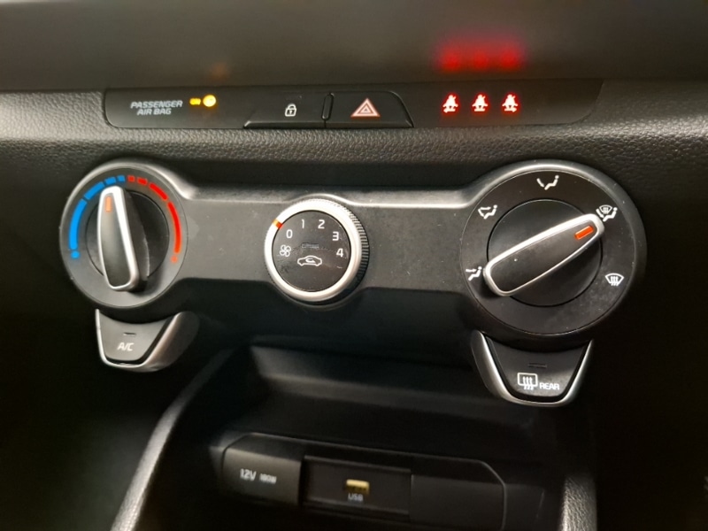 Used Kia Stonic 2022 for sale - 76515278: Photo 17