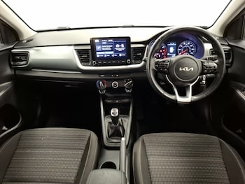 Used Kia Stonic 2022 for sale - 76515278: Photo