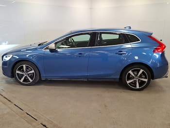 Used Volvo V40 2016 for sale - 79092344: Photo