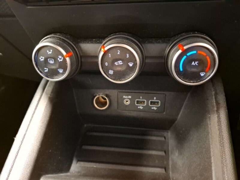 Used Renault Clio 2019 for sale - 77999295: Photo 17