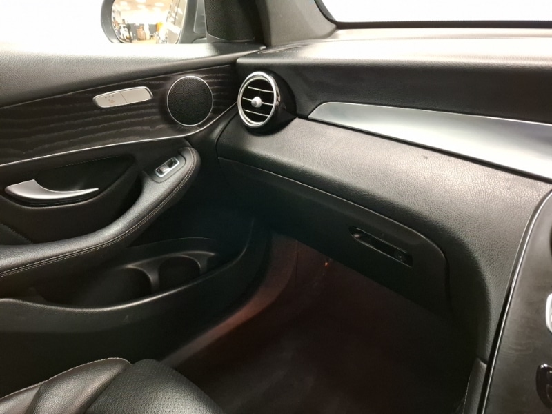 Used Mercedes-Benz GLC 2018 for sale - 77141998: Photo 11