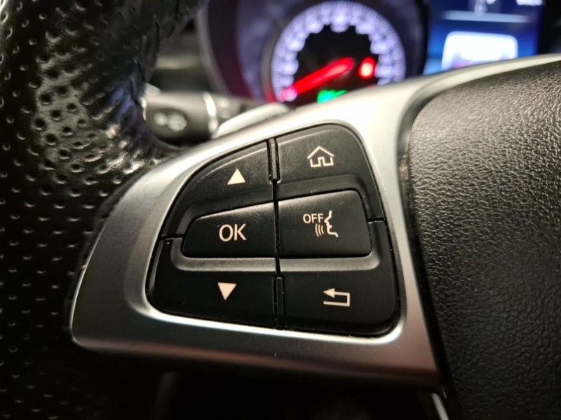 Used Mercedes-Benz GLC 2018 for sale - 77141998: Photo 14