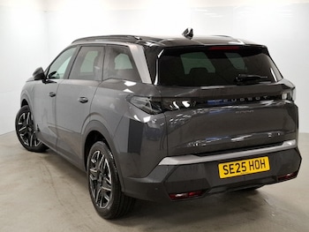 Used Peugeot 5008 2025 for sale - 76160460: Photo 3