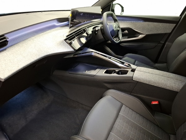 Used Peugeot 5008 2025 for sale - 76160460: Photo 5