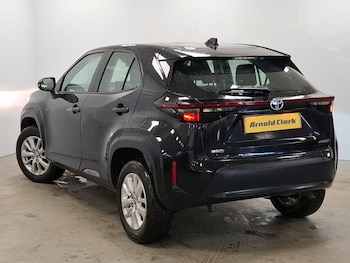 Used Toyota Yaris Cross 2022 for sale - 76928530: Photo