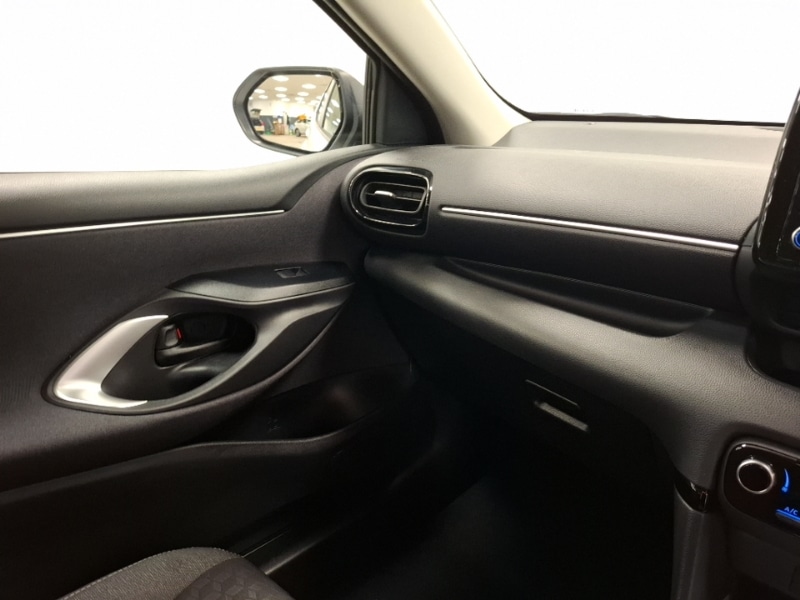 Used Toyota Yaris 2023 for sale - 77265652: Photo 11