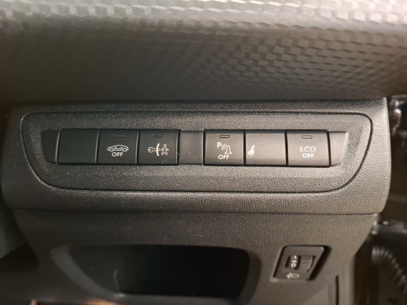 Used Peugeot 2008 2018 for sale - 77847127: Photo 10