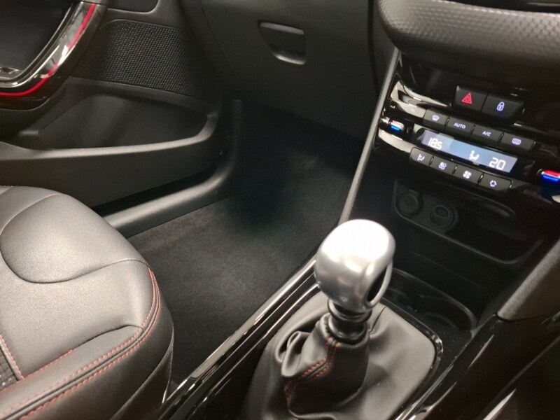 Used Peugeot 2008 2018 for sale - 77847127: Photo 18