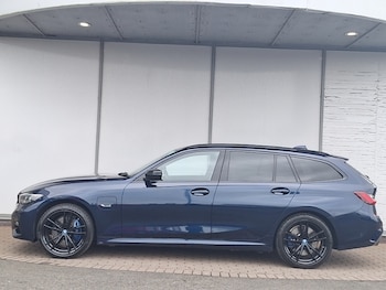 Used BMW 3 Series 2022 for sale - 76967323: Photo