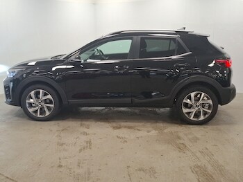 Used Kia Stonic 2024 for sale - 78861138: Photo