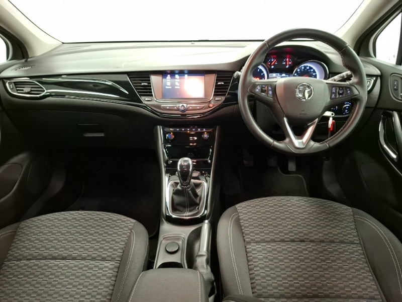 Used Vauxhall Astra 2018 for sale - 77682498: Photo 2