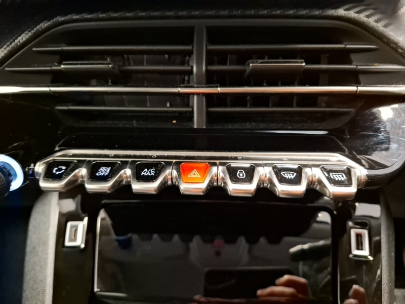 Used Peugeot 2008 2020 for sale - 77273130: Photo 17