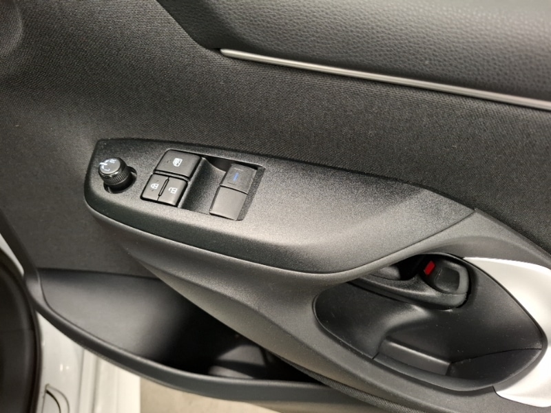 Used Toyota Yaris 2022 for sale - 76788840: Photo 12