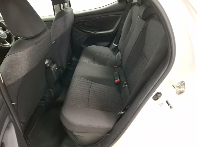 Used Toyota Yaris 2022 for sale - 76788840: Photo 6