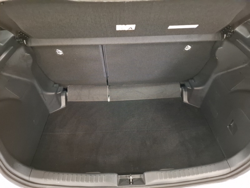 Used Toyota Yaris 2022 for sale - 76788840: Photo 8