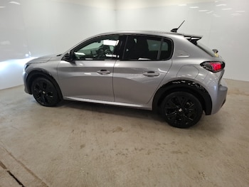 Used Peugeot 208 2023 for sale - 78572571: Photo