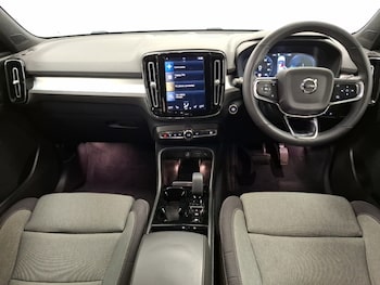 Used Volvo XC40 2022 for sale - 76566960: Photo