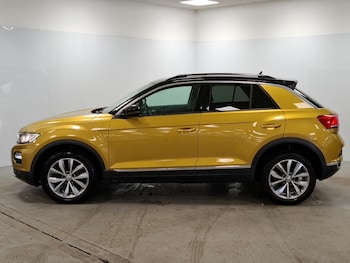 Used Volkswagen T-Roc 2018 for sale - 76606331: Photo