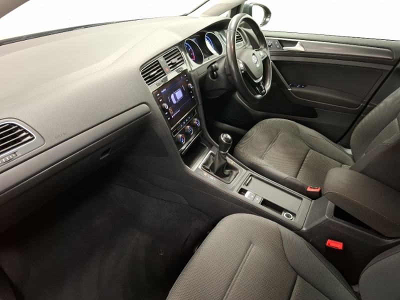 Used Volkswagen Golf 2019 for sale - 76651611: Photo 5