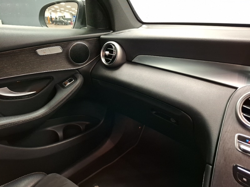 Used Mercedes-Benz GLC 2019 for sale - 76435334: Photo 11