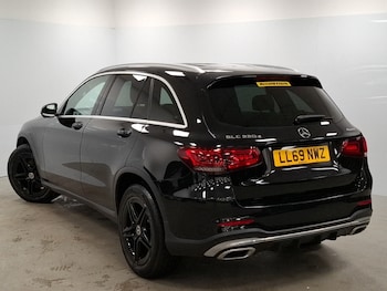 Used Mercedes-Benz GLC 2019 for sale - 76435334: Photo