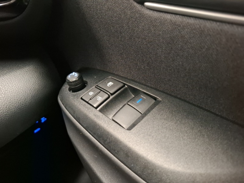 Used Toyota Yaris 2023 for sale - 76478514: Photo 12