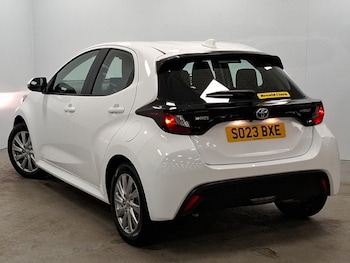Used Toyota Yaris 2023 for sale - 76478514: Photo