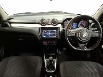 Used Suzuki Swift 2018 for sale - 76906959: Photo