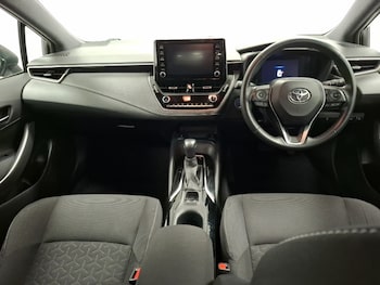 Used Toyota Corolla 2019 for sale - 76343706: Photo 2