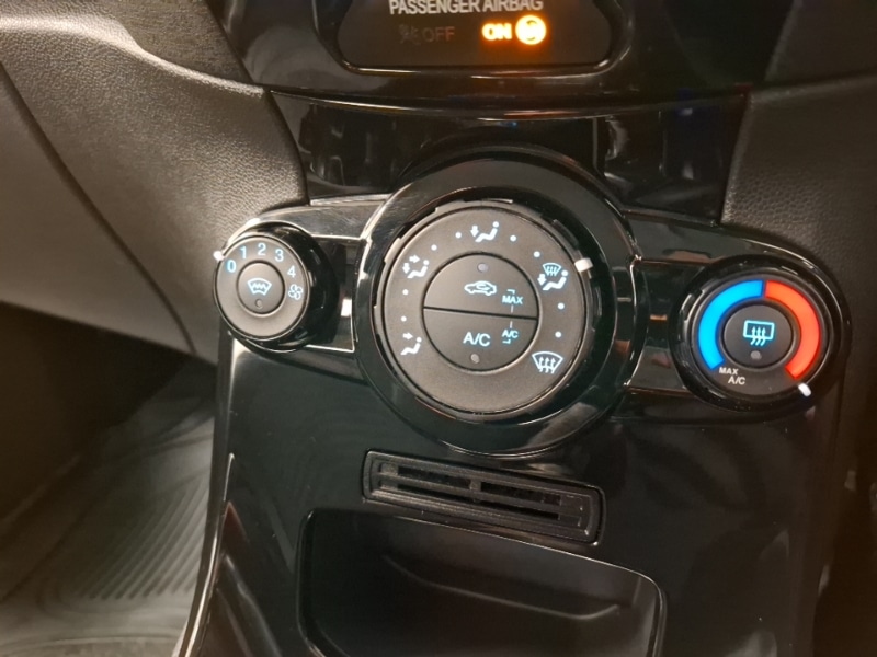 Used Ford Fiesta 2016 for sale - 77690002: Photo 17