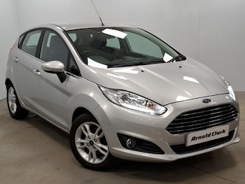 Used Ford Fiesta 2016 for sale - 77690002: Photo