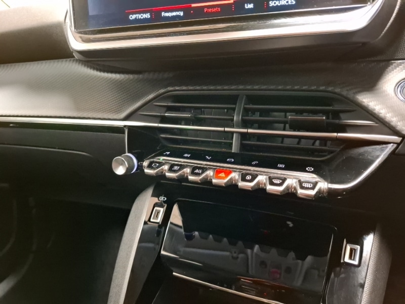 Used Peugeot 2008 2022 for sale - 76112960: Photo 17