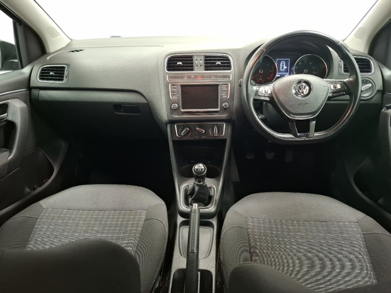 Used Volkswagen Polo 2016 for sale - 76493146: Photo 2