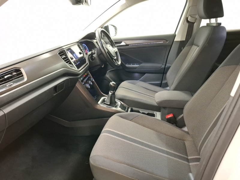 Used Volkswagen T-Roc 2019 for sale - 76822408: Photo 5