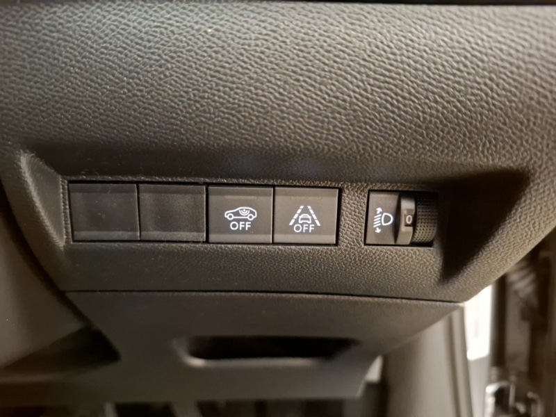 Used Peugeot 2008 2021 for sale - 77324991: Photo 10