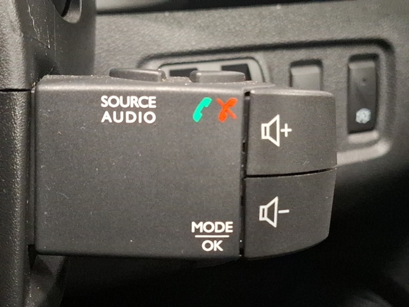 Used Renault Clio 2019 for sale - 77289806: Photo 16