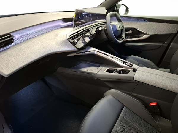 Used Peugeot 5008 2025 for sale - 76054287: Photo 5