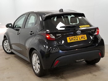 Used Toyota Yaris 2022 for sale - 78243564: Photo