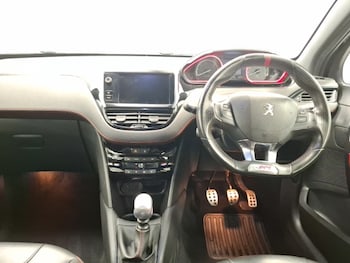 Used Peugeot 208 2017 for sale - 75592007: Photo