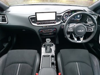 Used Kia Ceed 2023 for sale - 77503234: Photo