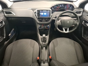 Used Peugeot 208 2016 for sale - 79382914: Photo